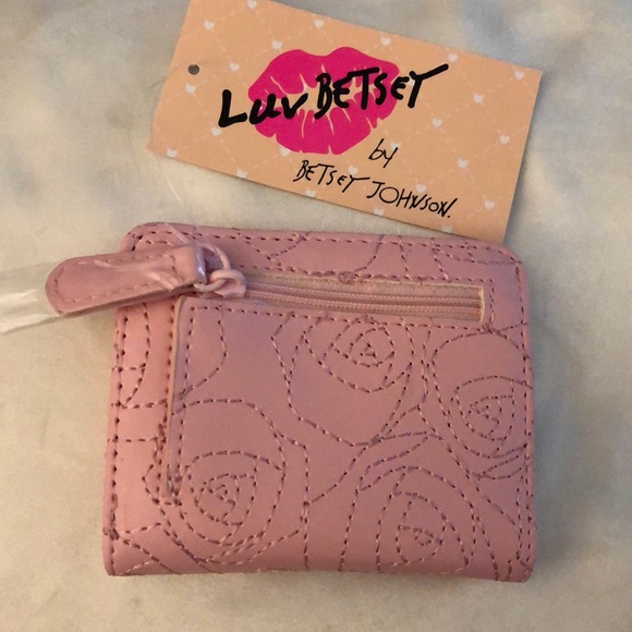 Betsey Johnson Luv Betsey Snap Card Wallet Blush Tonal Stitched Rose Pattern NWT - Picture 6 of 16